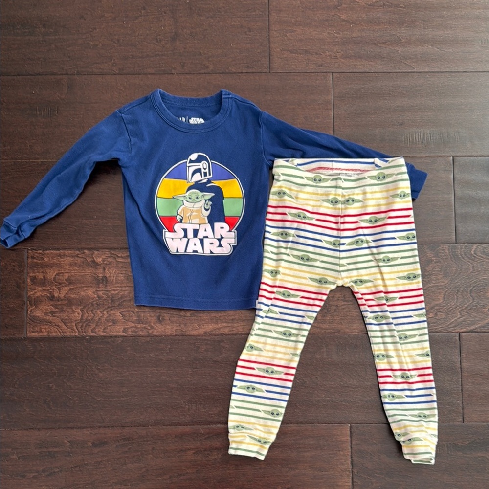Baby Gap Gender Neutral Disney Star Wars Grogu Cotton pajamas!